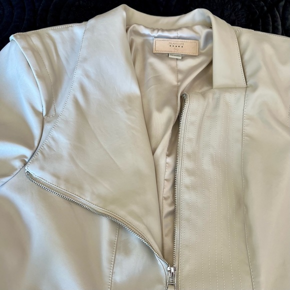 BLANKNYC Zipper Detail Asymmetrical Moto Jacket Faux Leather “Vanilla Latte” - Picture 9 of 16